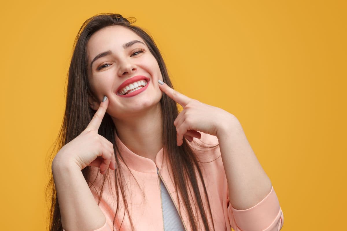 How to Gently Clean the Micro-Gap Where Composite Edge Bonding Meets Your Real Tooth