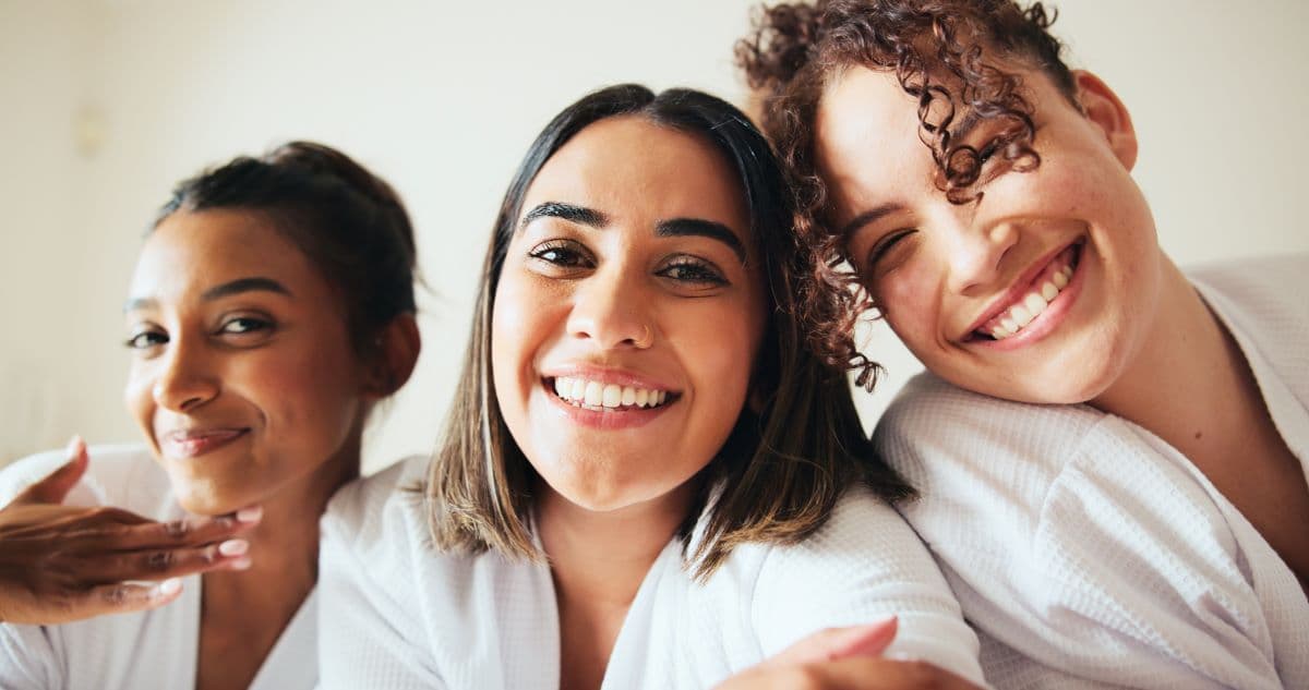 Recommended Non-Abrasive Toothpastes for Daily Care of Porcelain Veneer Surfaces